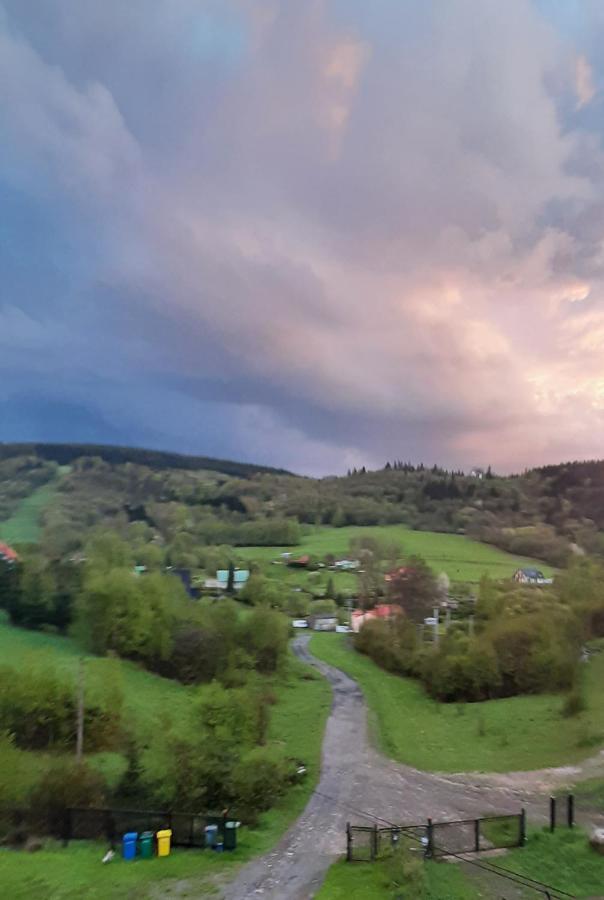 Pod Modrzewiem Mieszkania Wakacyjne Duszniki Zdrój Esterno foto
